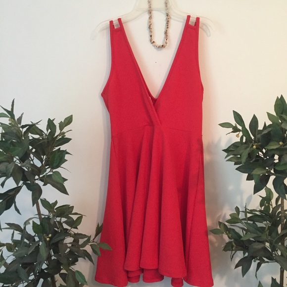 NWT In Style Skater Dress Size Medium - Picture 3 of 5